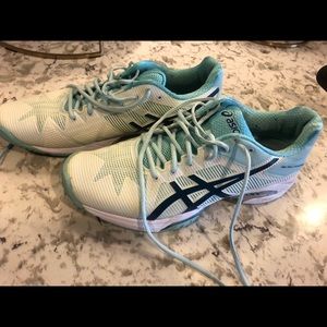 ASICS tennis court shoes - 9.5